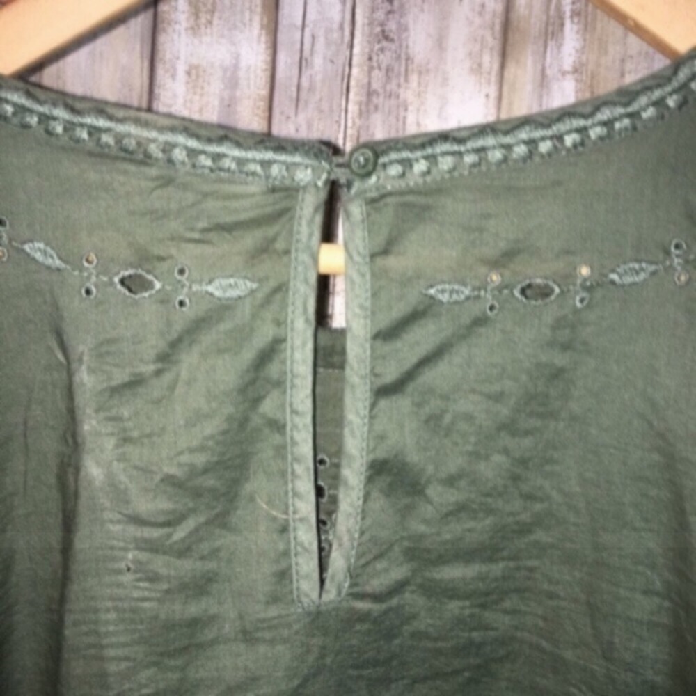Gap Green Eyelet Blouse - Picture 3 of 4